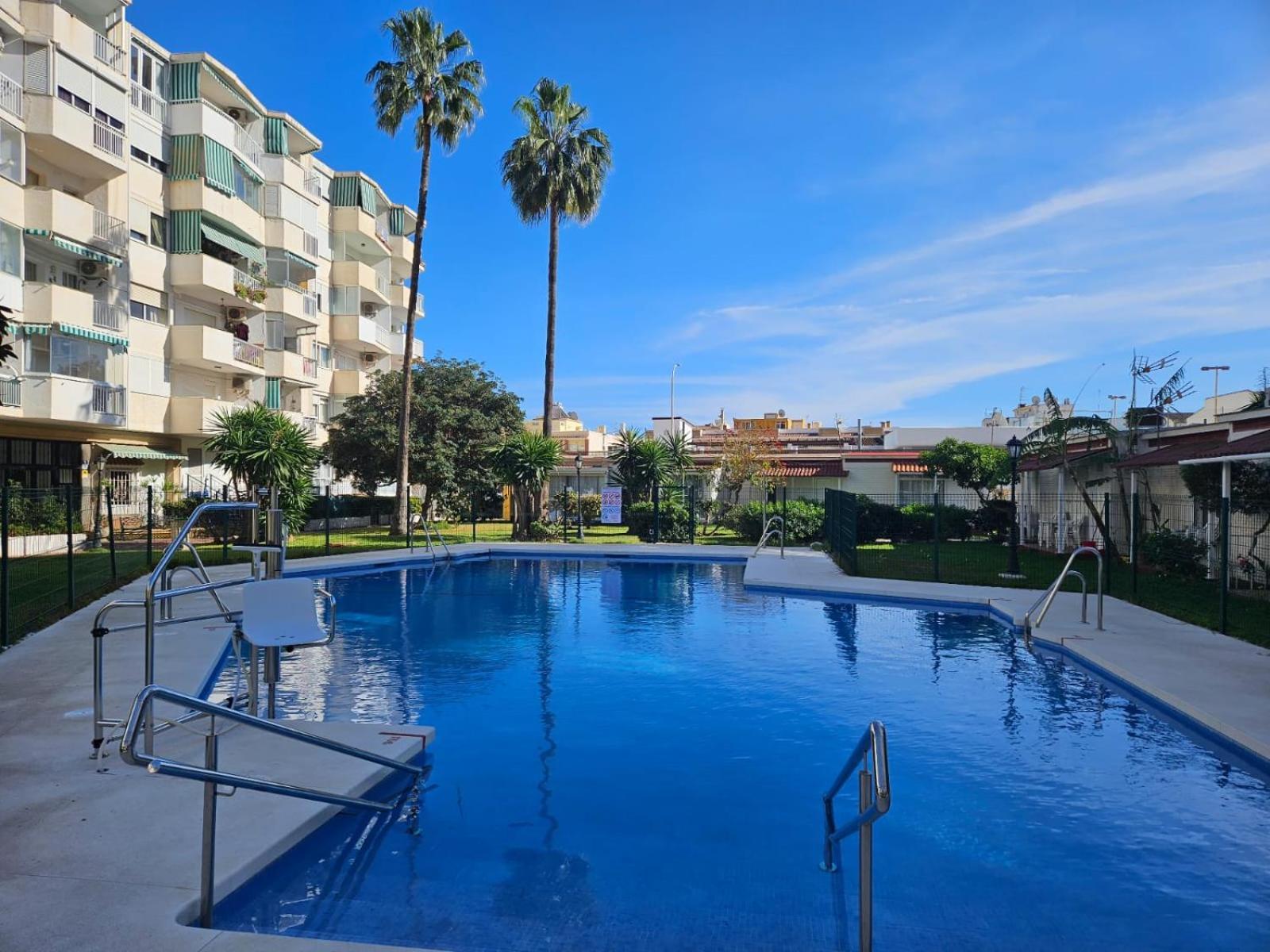 Playa Carihuela By Hdc Apartments Torremolinos Exterior foto